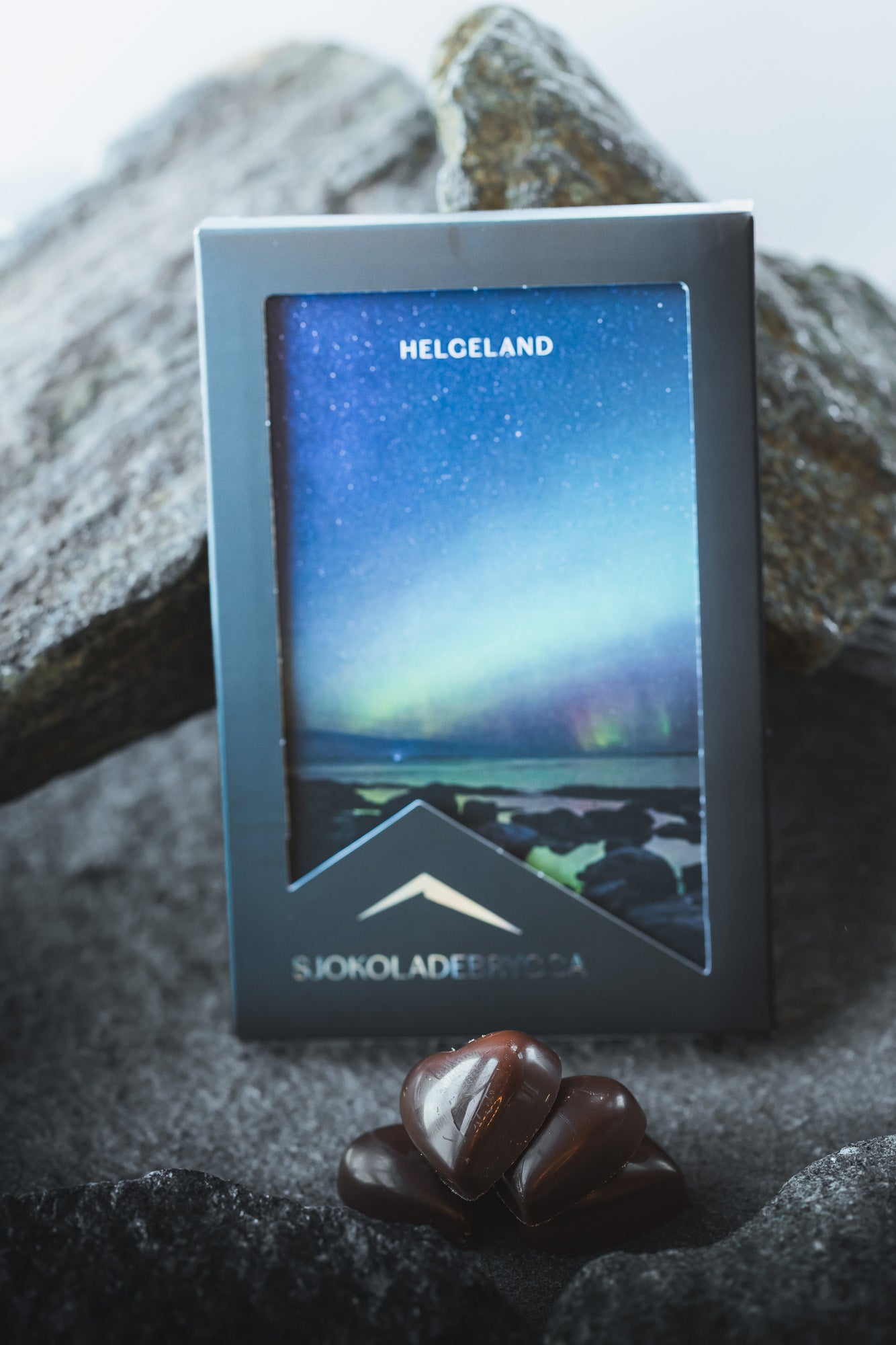 Postkortsjokolade - I fjæra på Helgeland